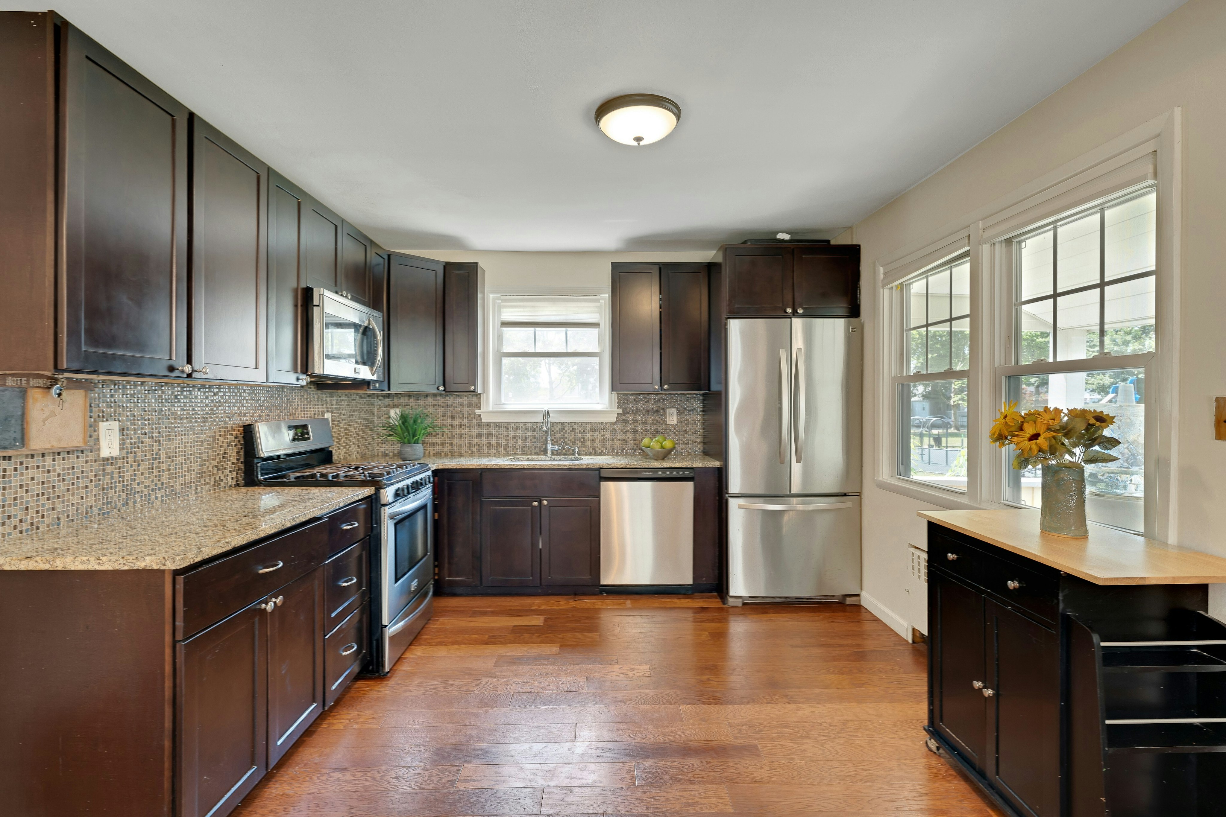  20 Florence Place, Elmwood Park, NJ 07407 - 物件實景