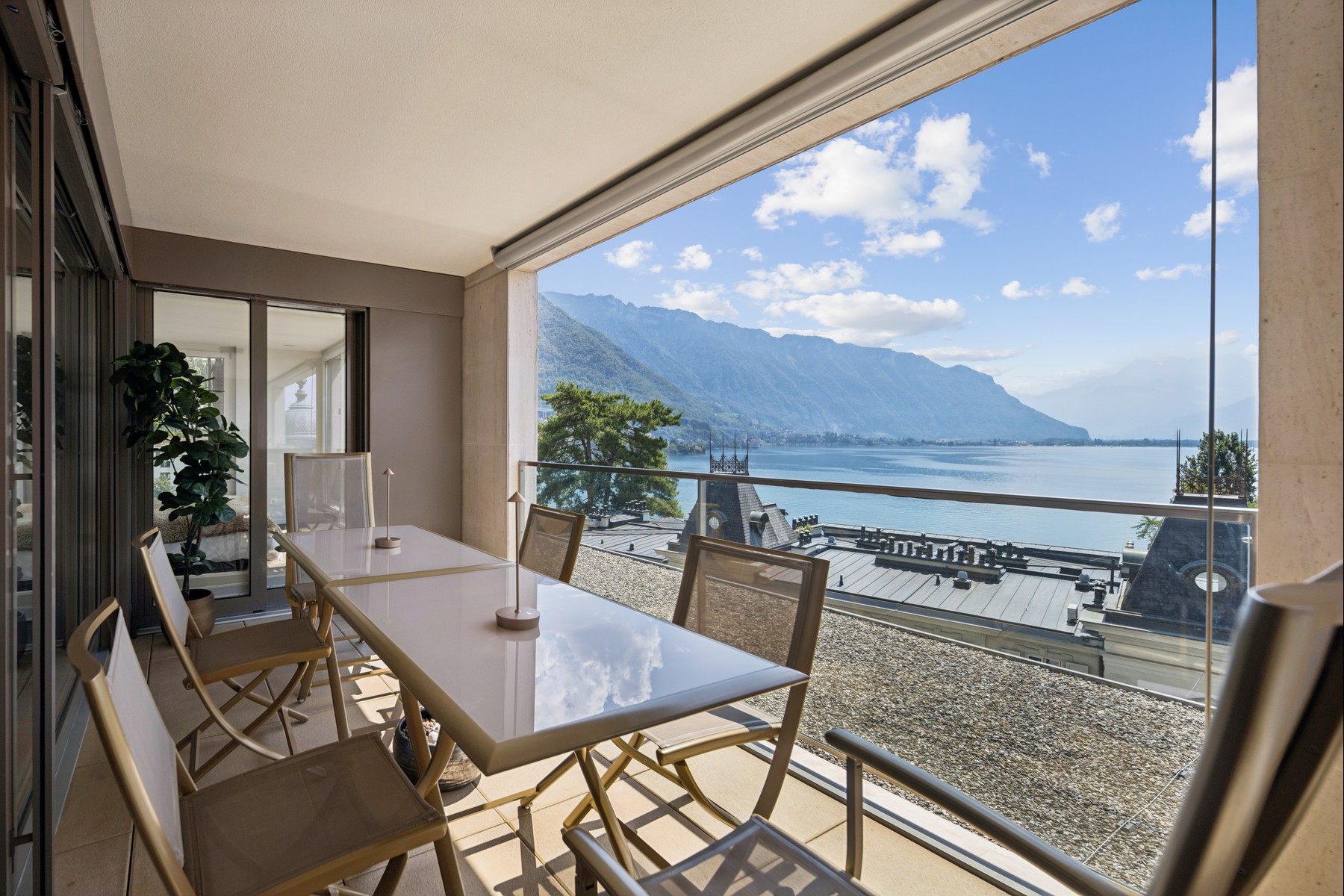  Exceptional apartment with a panoramic view of the lake - 物件實景