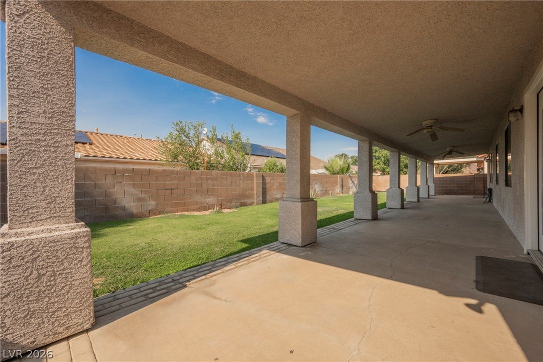 Henderson, Nevada, 89015, United States, 5 Bedrooms Bedrooms, ,2 BathroomsBathrooms,Residential,For Sale,1976773