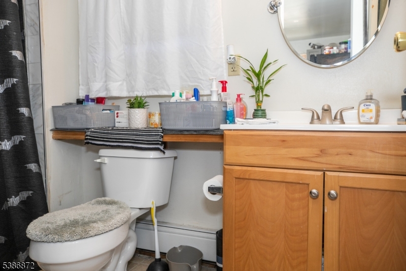 Hawthorne, New Jersey, 07506-3729, United States, 4 Bedrooms Bedrooms, ,Residential,For Sale,1979811