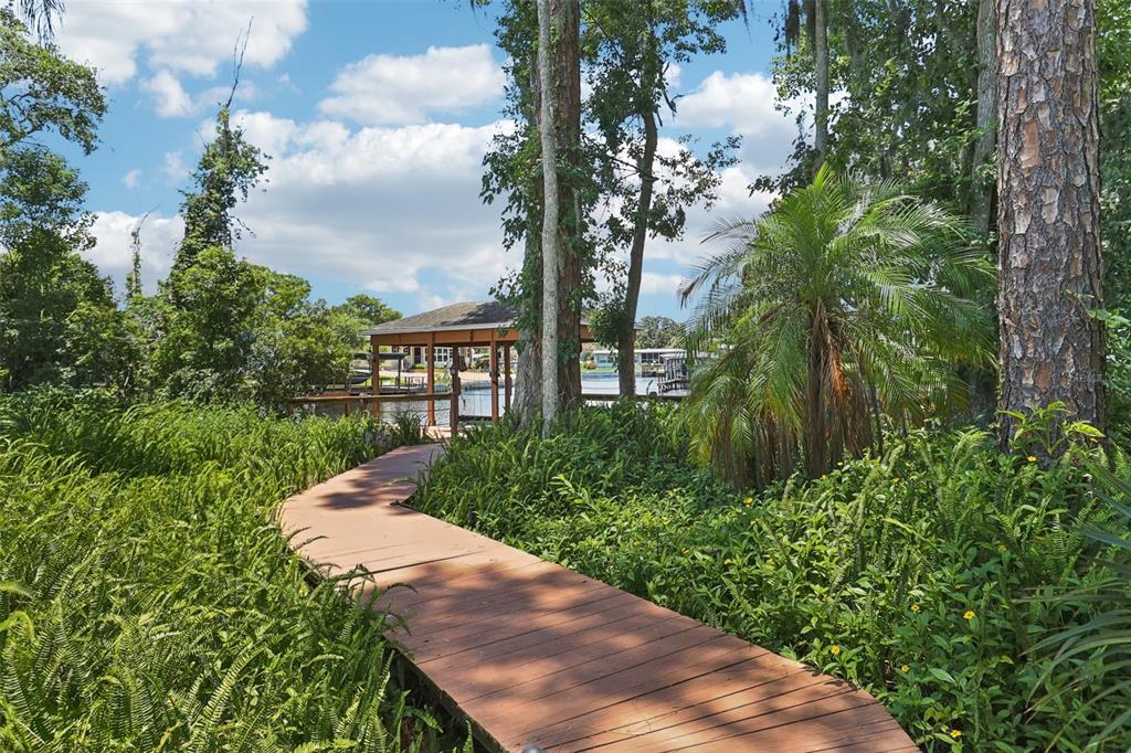 Tavares, Florida, 32778, United States, 2 Bedrooms Bedrooms, ,2 BathroomsBathrooms,Residential,For Sale,1867247