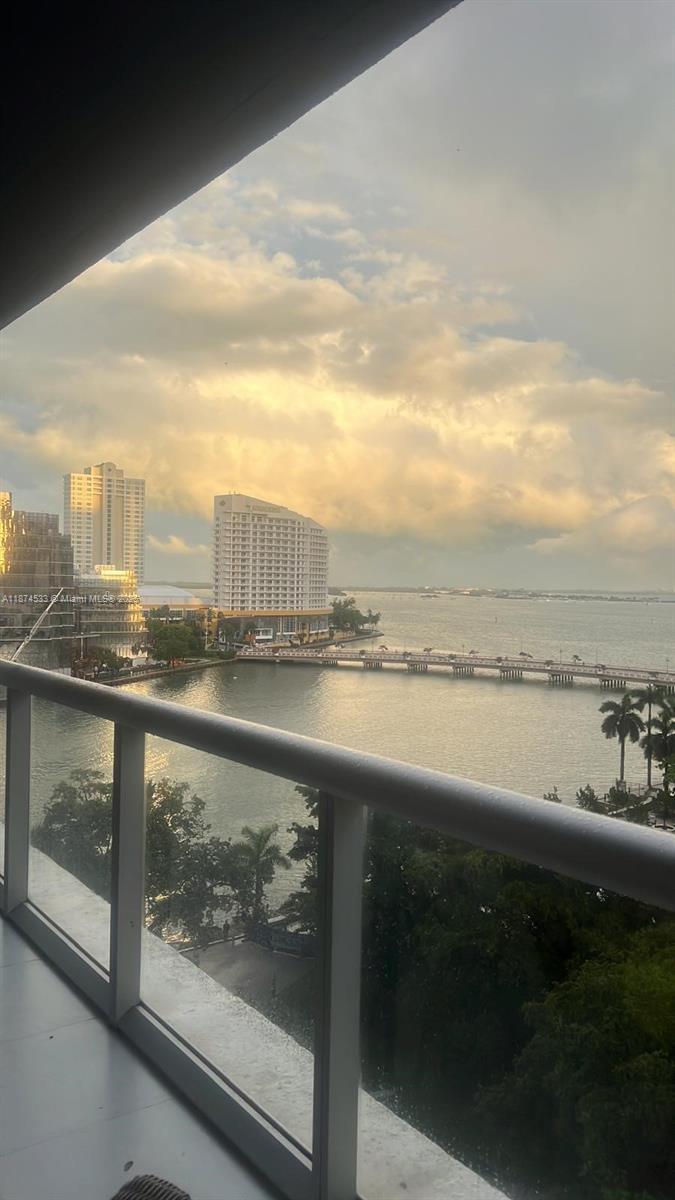 Miami, Florida, 33131, United States, 1 Bedroom Bedrooms, ,1 BathroomBathrooms,Residential,For Sale,1942098