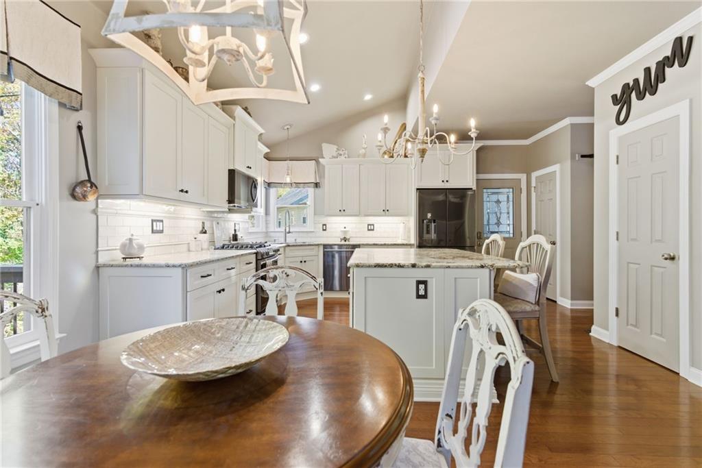 Buford, Georgia, 30518, United States, 5 Bedrooms Bedrooms, ,4 BathroomsBathrooms,Residential,For Sale,1987434