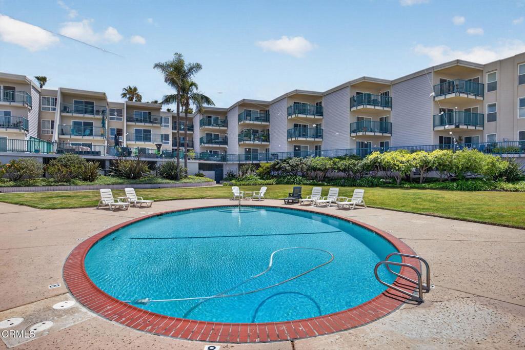 Oxnard, California, 93035, United States, 2 Bedrooms Bedrooms, ,1 BathroomBathrooms,Residential,For Sale,2040147