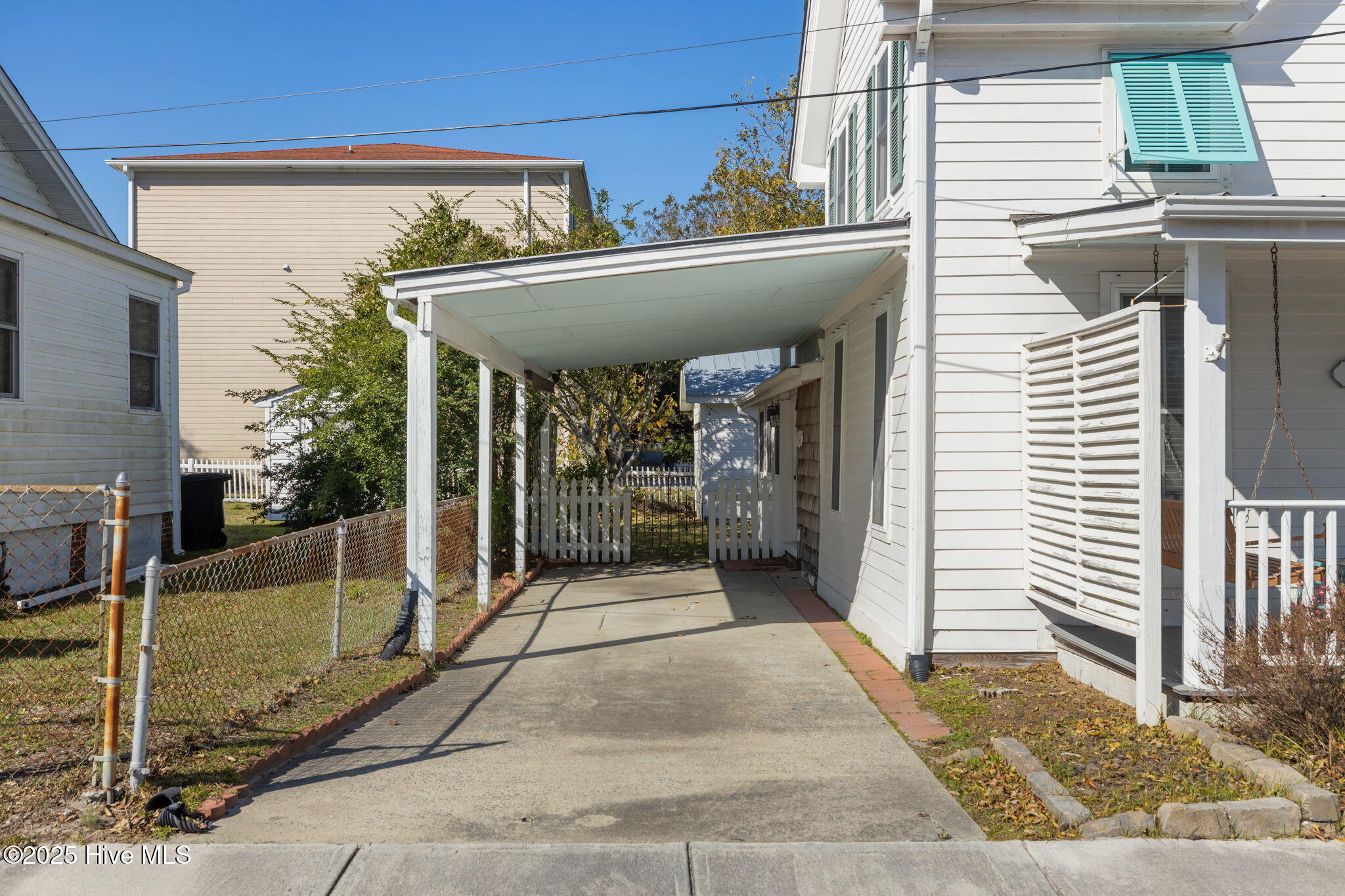 Beaufort, North Carolina, 28516, United States, 3 Bedrooms Bedrooms, ,2 BathroomsBathrooms,Residential,For Sale,1994463