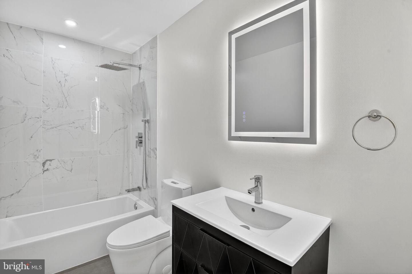 Washington, District of Columbia, 20010, United States, 3 Bedrooms Bedrooms, ,3 BathroomsBathrooms,Residential,For Sale,1938669