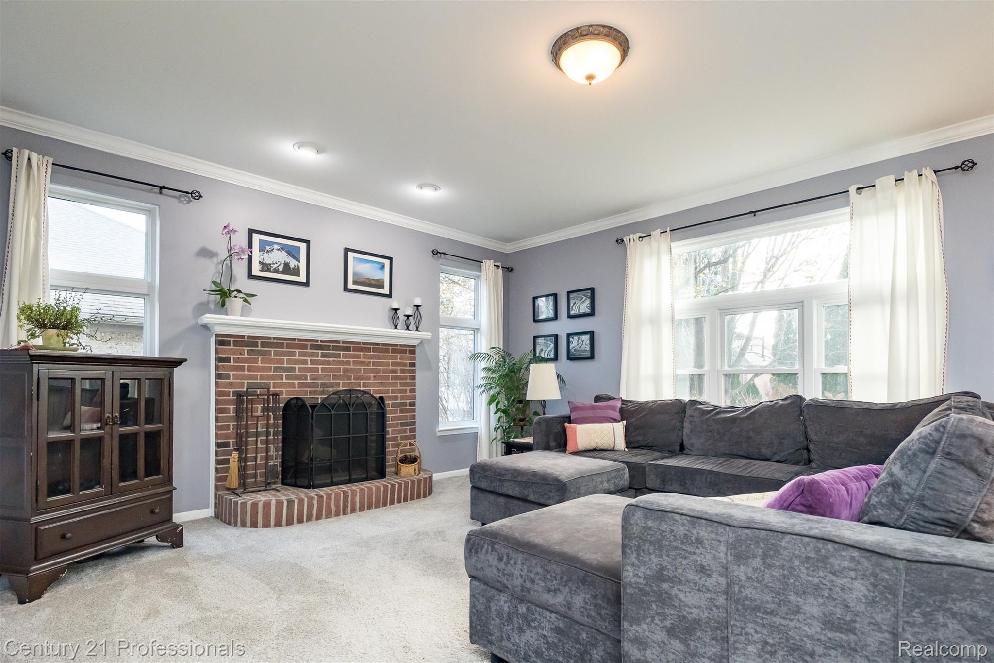 Macomb, Michigan, 48044, United States, 4 Bedrooms Bedrooms, ,3 BathroomsBathrooms,Residential,For Sale,1997727