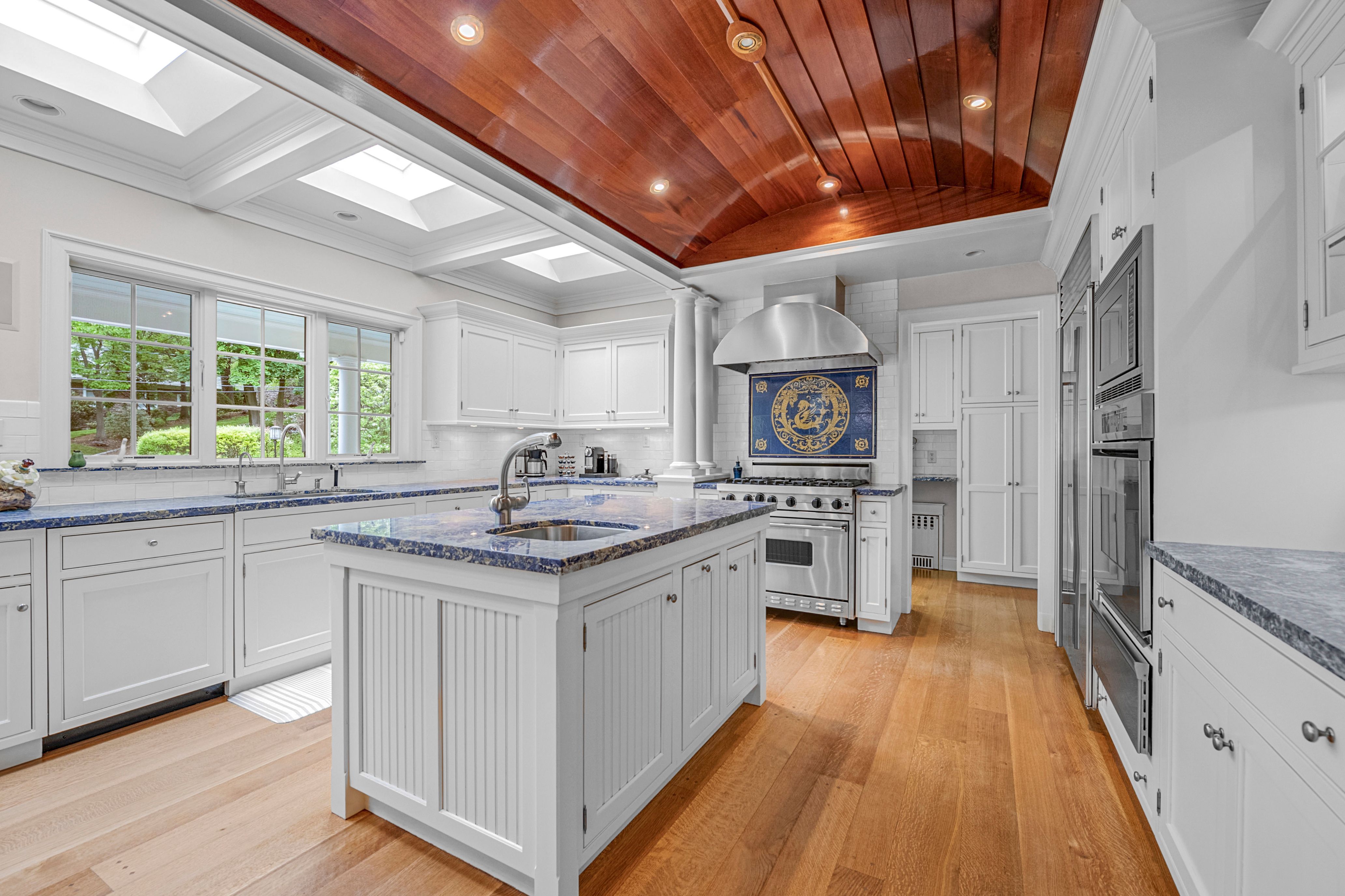 58 Cornwells Beach Road, Sands Point, NY, 11050 - 物件實景