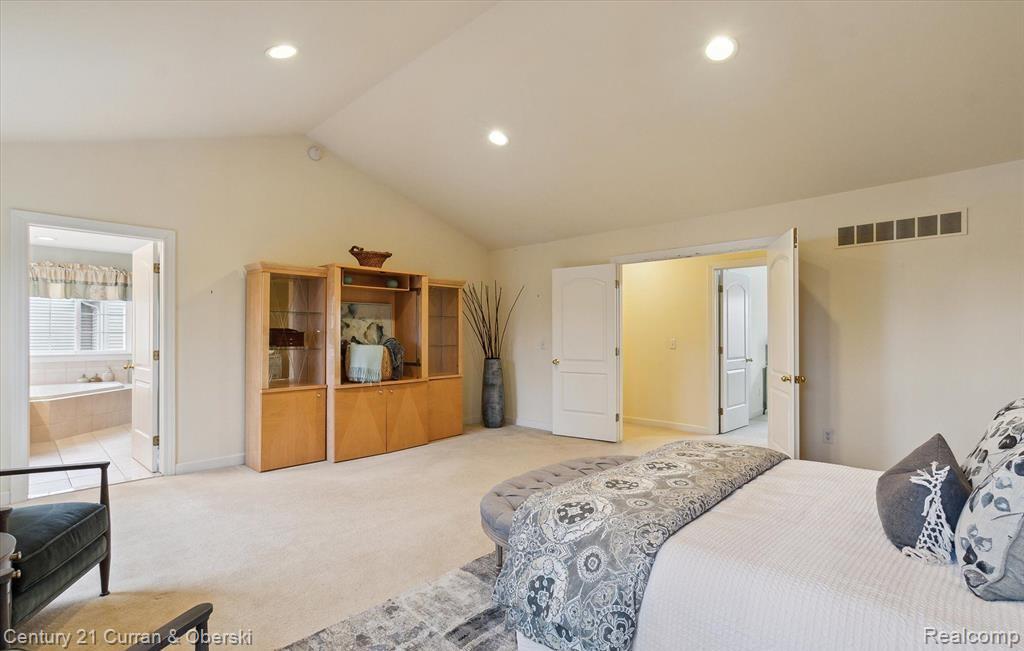 Van Buren Charter Township, Michigan, 48111, United States, 4 Bedrooms Bedrooms, ,5 BathroomsBathrooms,Residential,For Sale,2013024