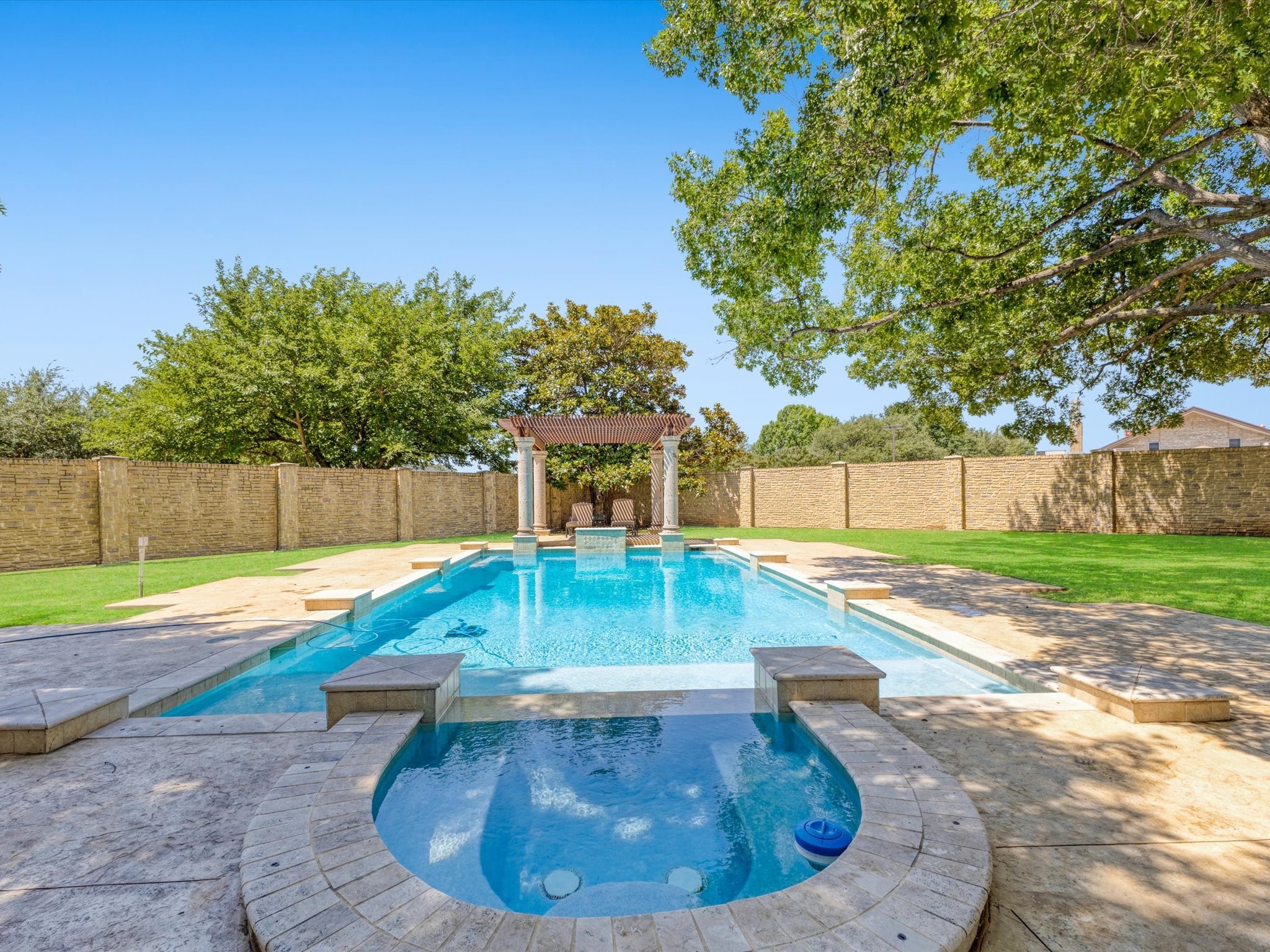 Farmers Branch, Texas, 75234, United States, 4 Bedrooms Bedrooms, ,7 BathroomsBathrooms,Residential,For Sale,1838321