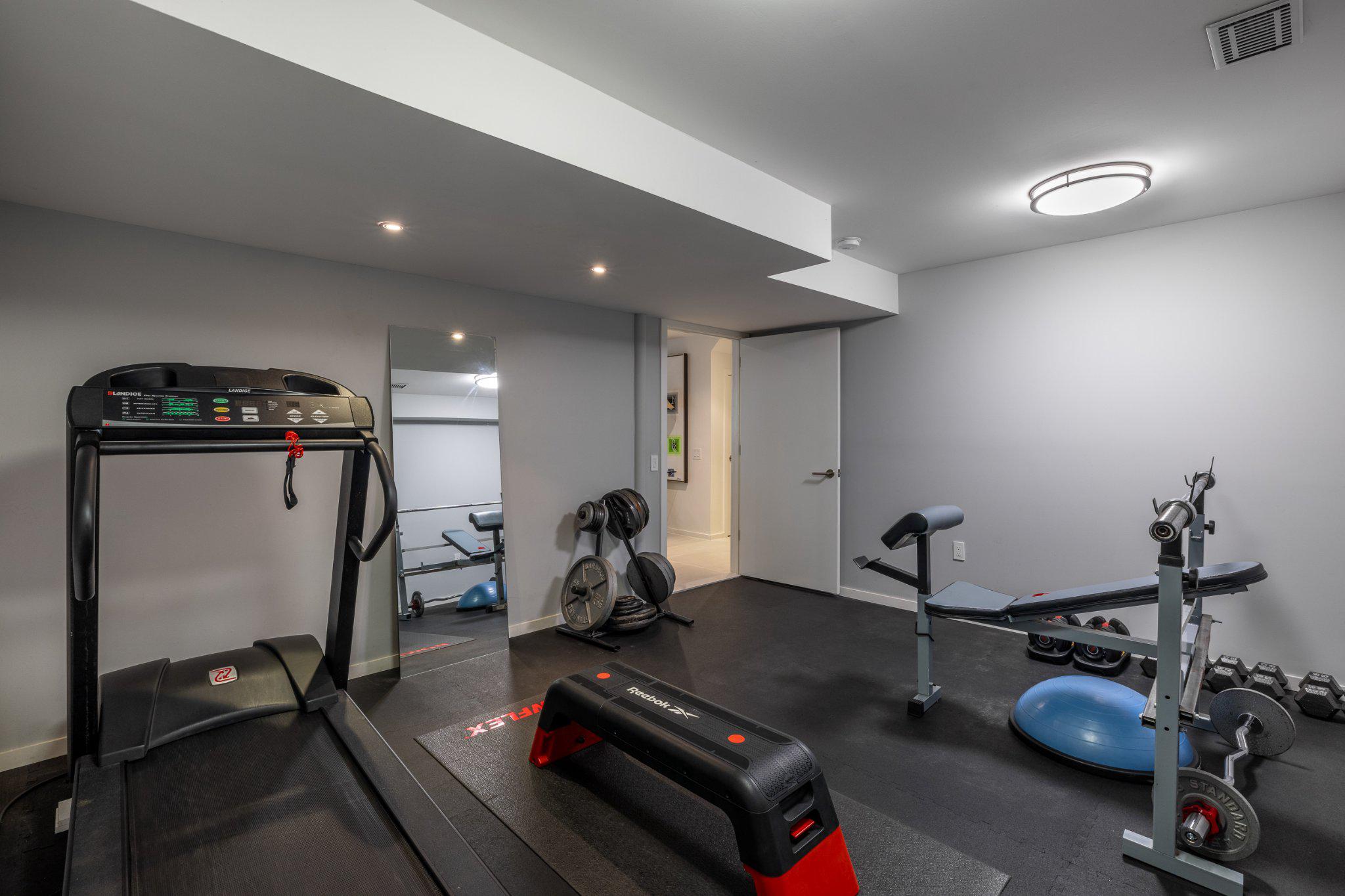  6016 Chesterbrook Road, Mclean, VA, 22101 - 物件實景