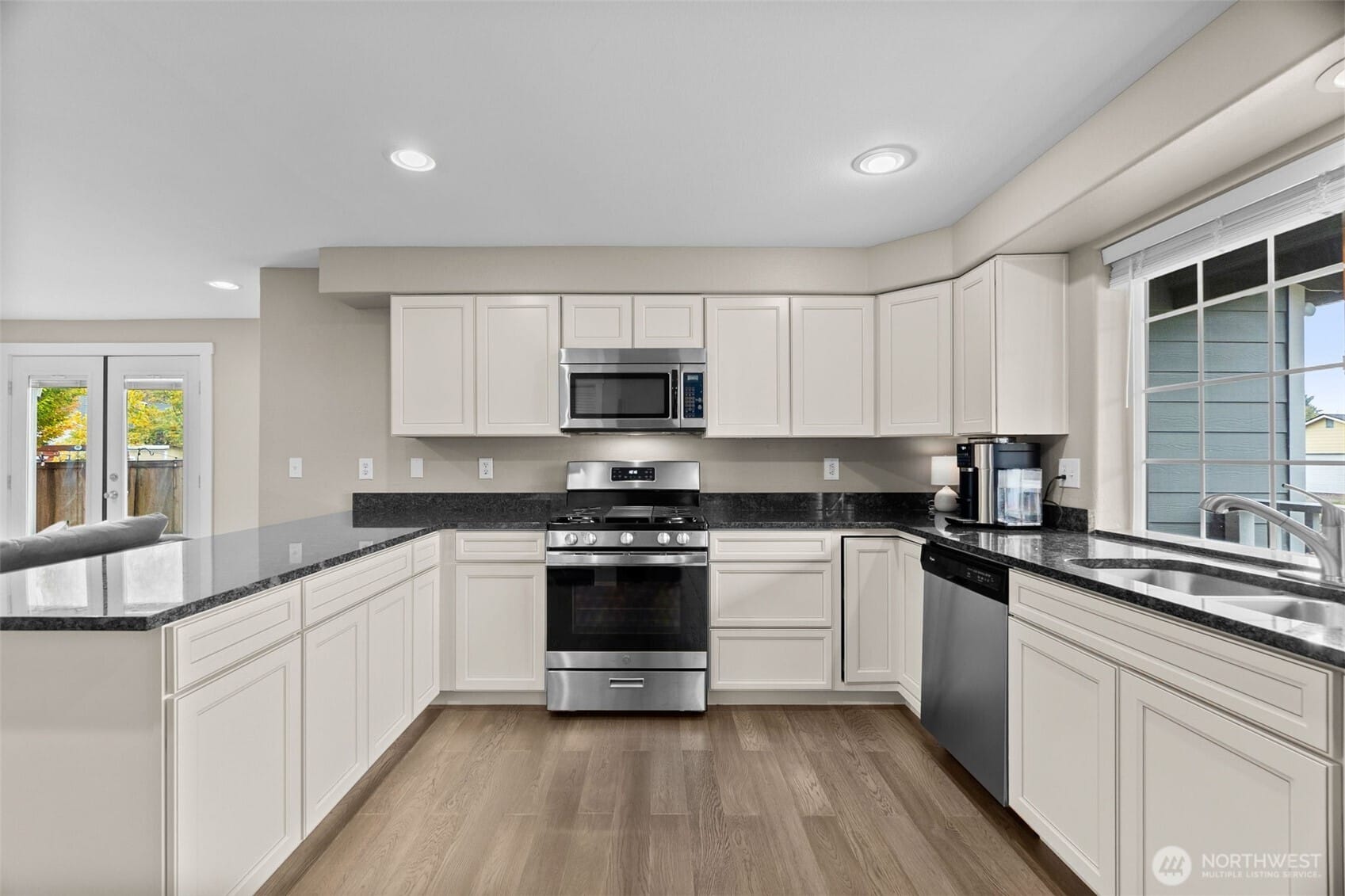 Lacey, Washington, 98513, United States, 4 Bedrooms Bedrooms, ,1 BathroomBathrooms,Residential,For Sale,1989155