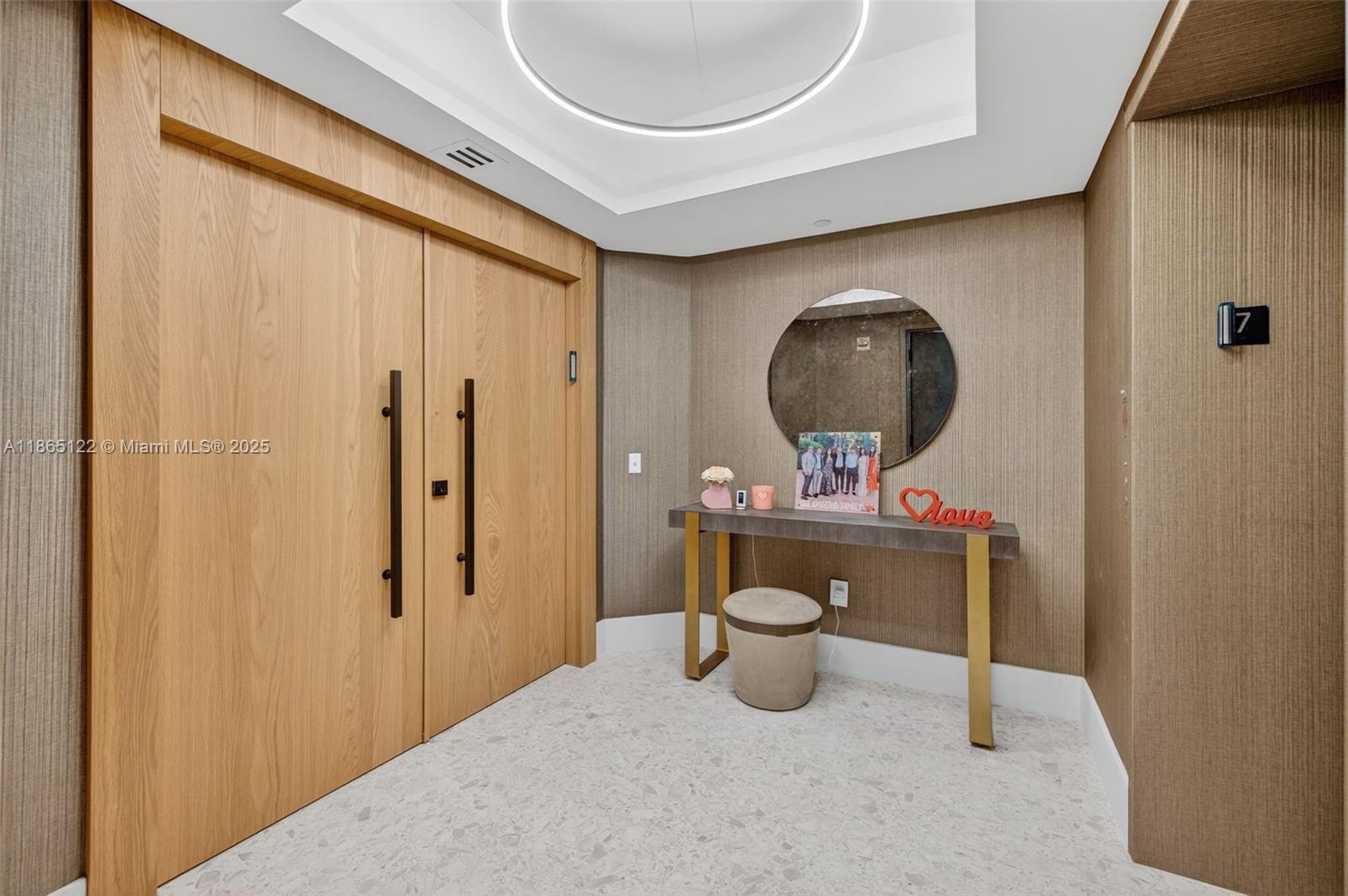 Aventura, Florida, 33160, United States, 3 Bedrooms Bedrooms, ,4 BathroomsBathrooms,Residential,For Sale,1942054