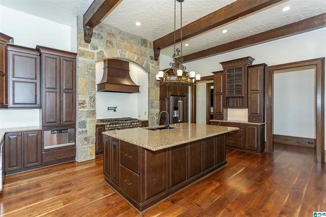 Calera, Alabama, 35040, United States, 5 Bedrooms Bedrooms, ,6 BathroomsBathrooms,Residential,For Sale,2006341