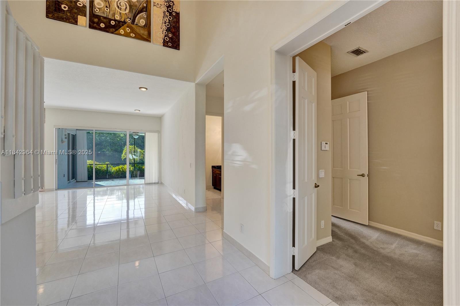 Weston, Florida, 33326, United States, 5 Bedrooms Bedrooms, ,4 BathroomsBathrooms,Residential,For Sale,1987523