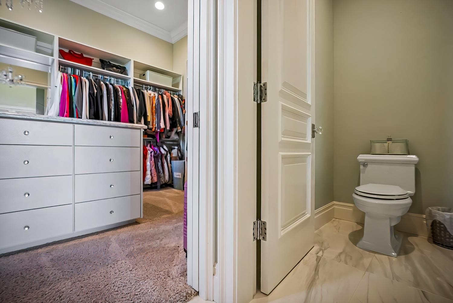 Lodi, California, 95241, United States, 4 Bedrooms Bedrooms, ,6 BathroomsBathrooms,Residential,For Sale,2005753