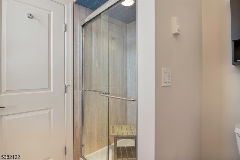 Rockaway Boro, New Jersey, 07866-3003, United States, 2 Bedrooms Bedrooms, ,Residential,For Sale,1936979