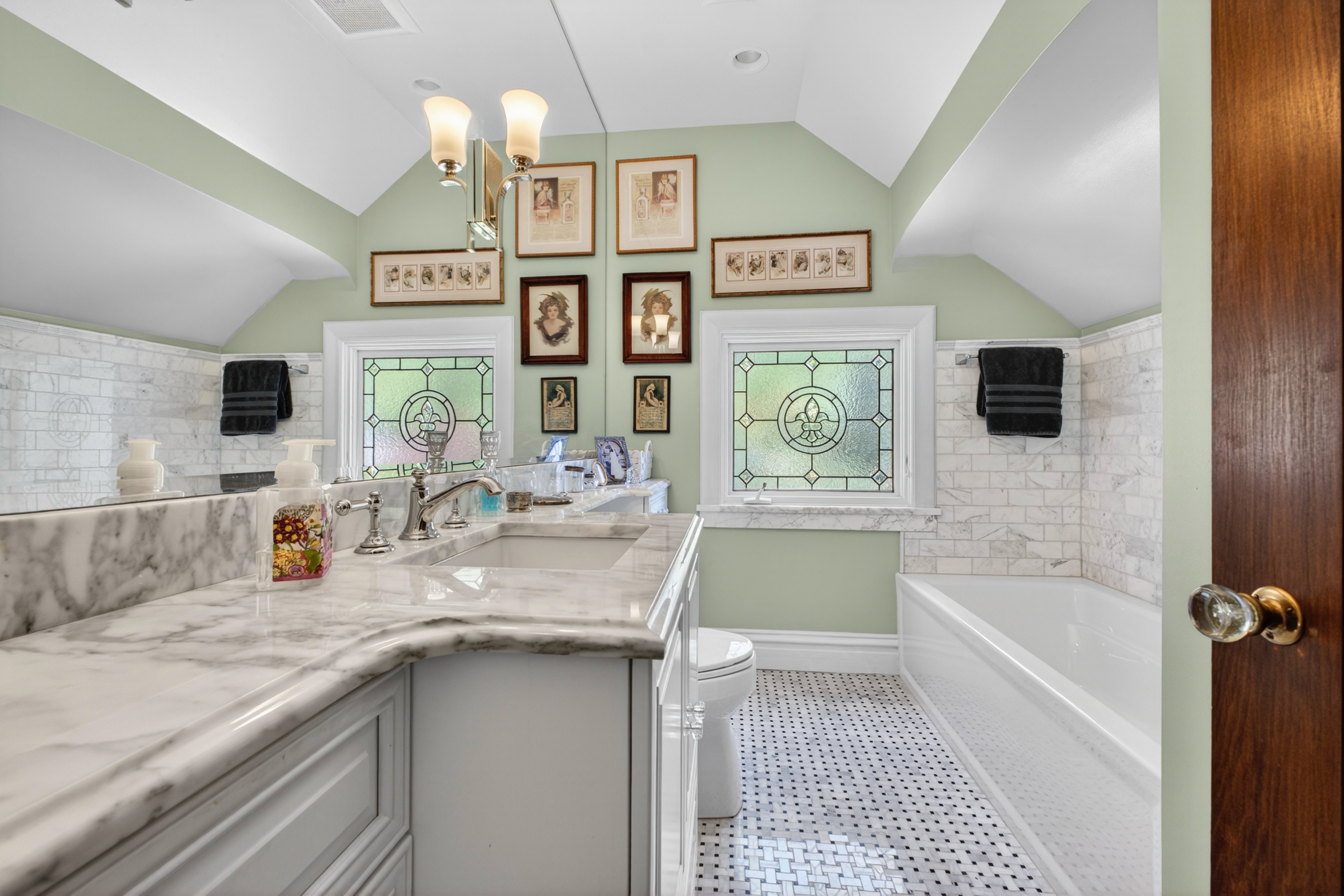  A once-in-a-lifetime opportunity in Webster Groves - 物件實景