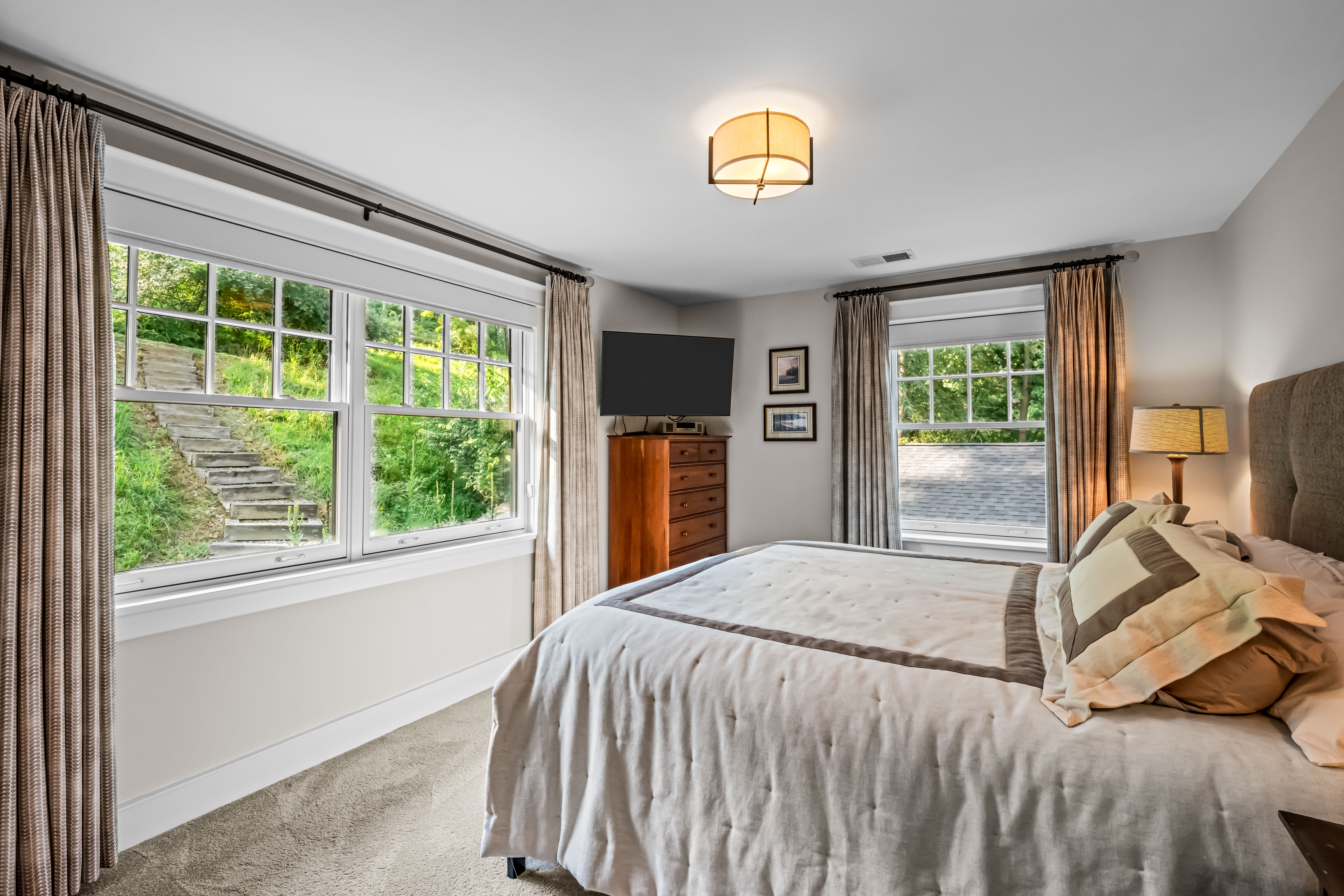  4113 & 4105 Hollow Road, Phoenixville, PA 19460 - 物件實景