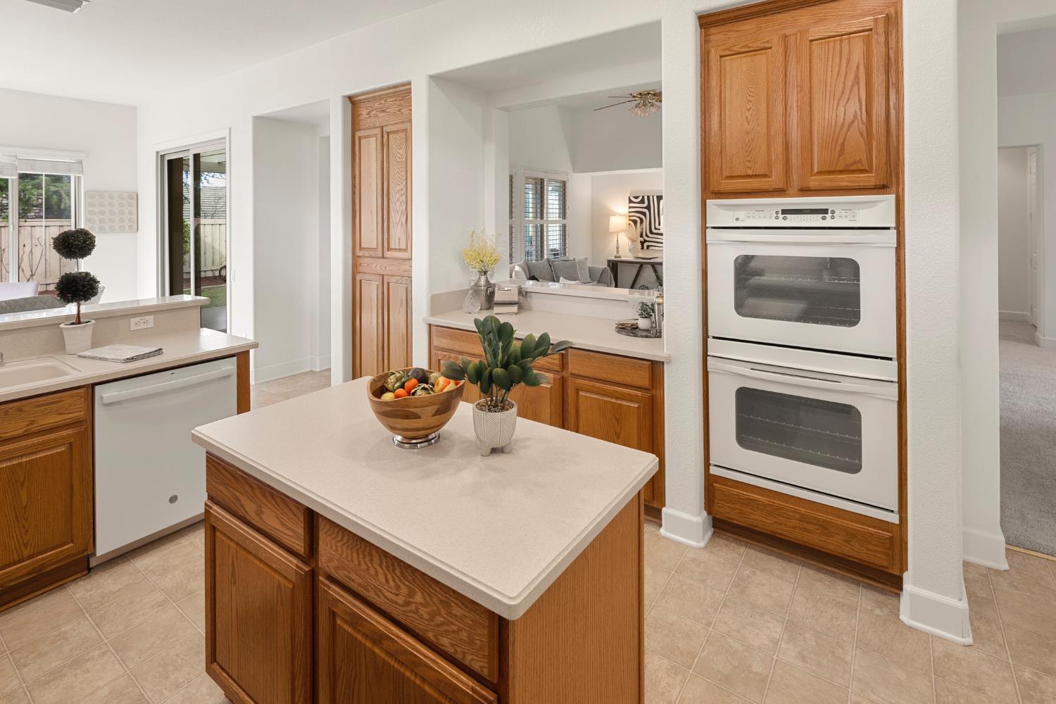 Lincoln, California, 95648, United States, 3 Bedrooms Bedrooms, ,3 BathroomsBathrooms,Residential,For Sale,2008563