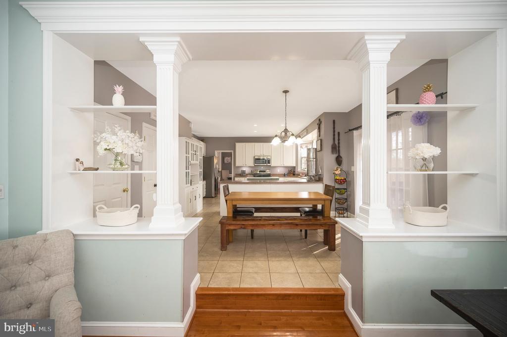 Fredericksburg, Virginia, 22405, United States, 5 Bedrooms Bedrooms, ,4 BathroomsBathrooms,Residential,For Sale,1993434