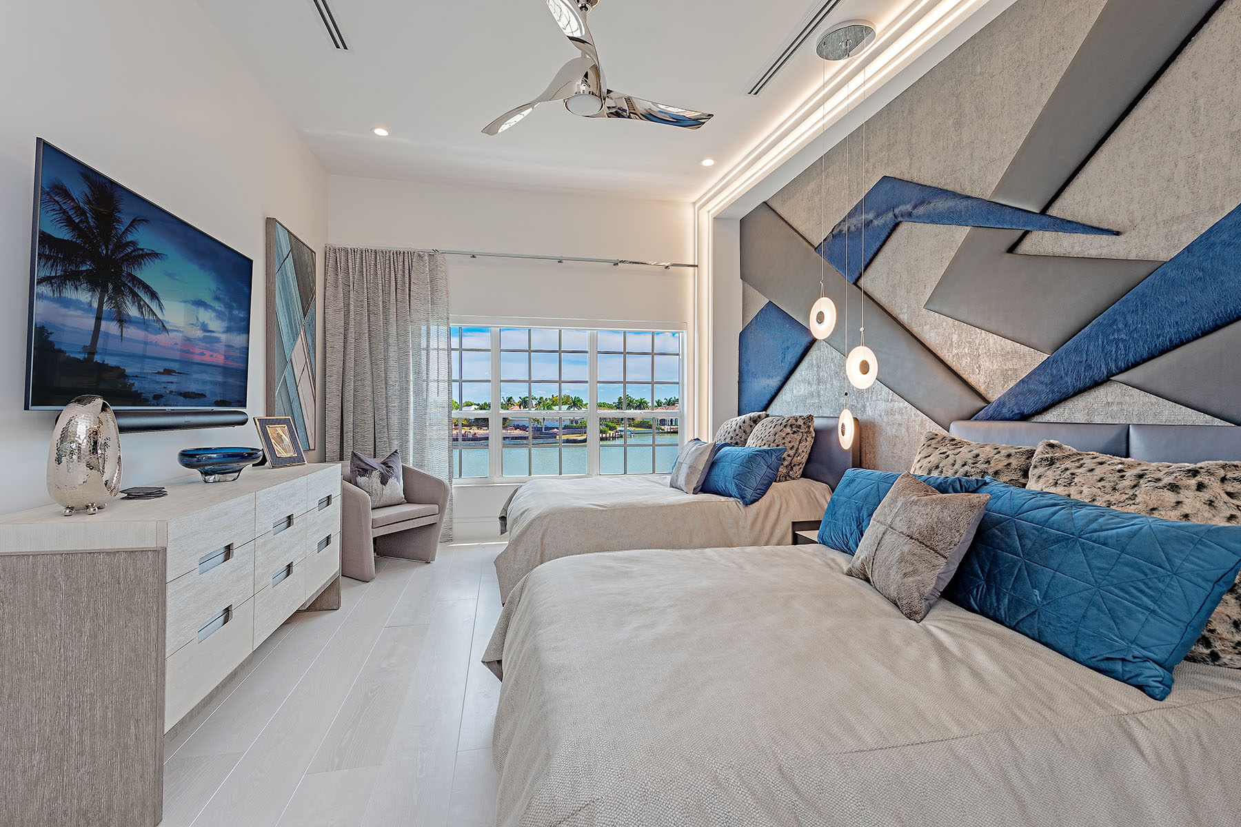  PARK SHORE - VENETIAN VILLAS - 物件實景