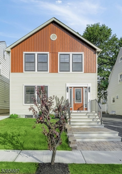 Maplewood Twp., New Jersey, 07040, United States, 4 Bedrooms Bedrooms, ,4 BathroomsBathrooms,Residential,For Sale,1950827