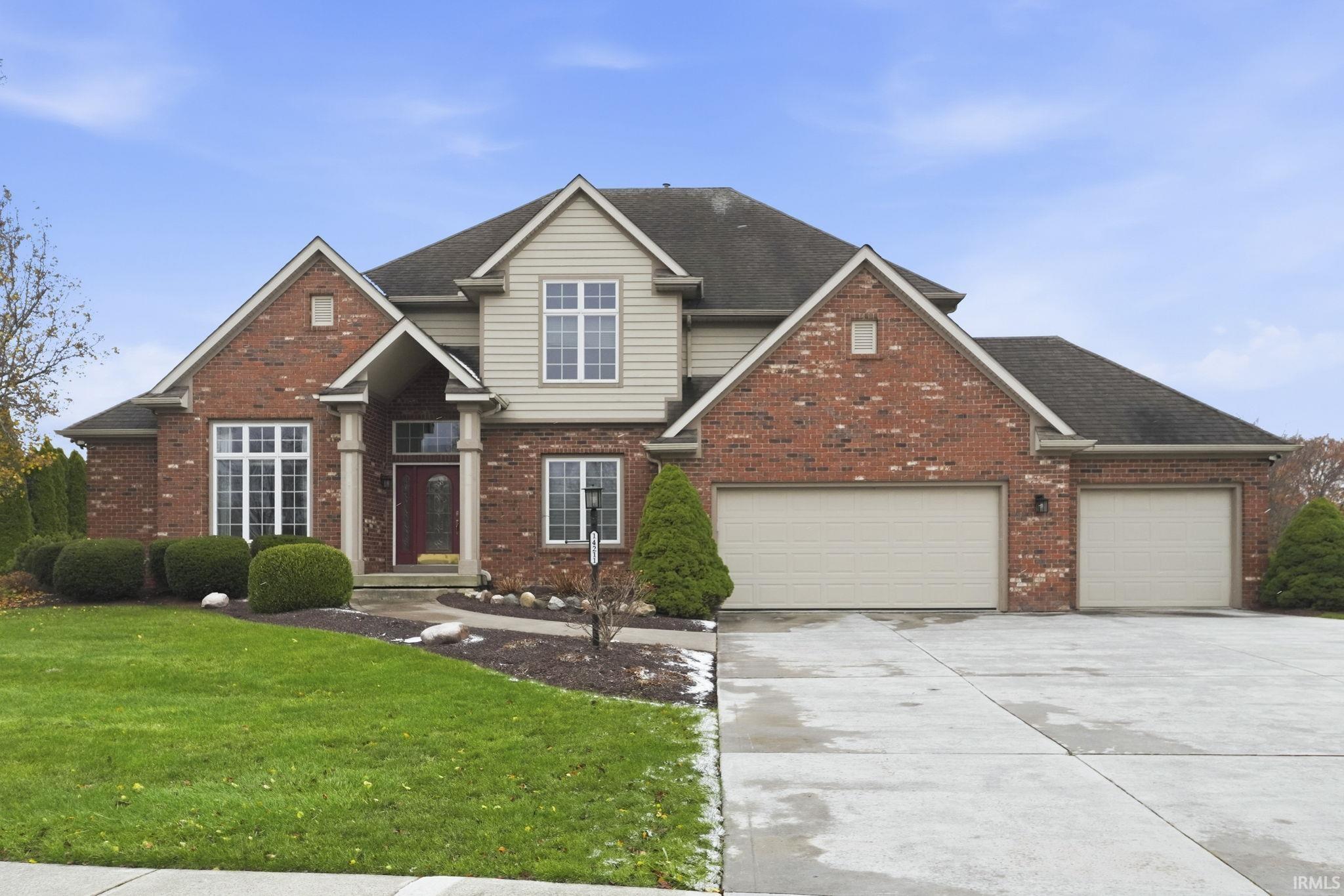 Fort Wayne, Indiana, 46814, United States, 4 Bedrooms Bedrooms, ,5 BathroomsBathrooms,Residential,For Sale,2001824