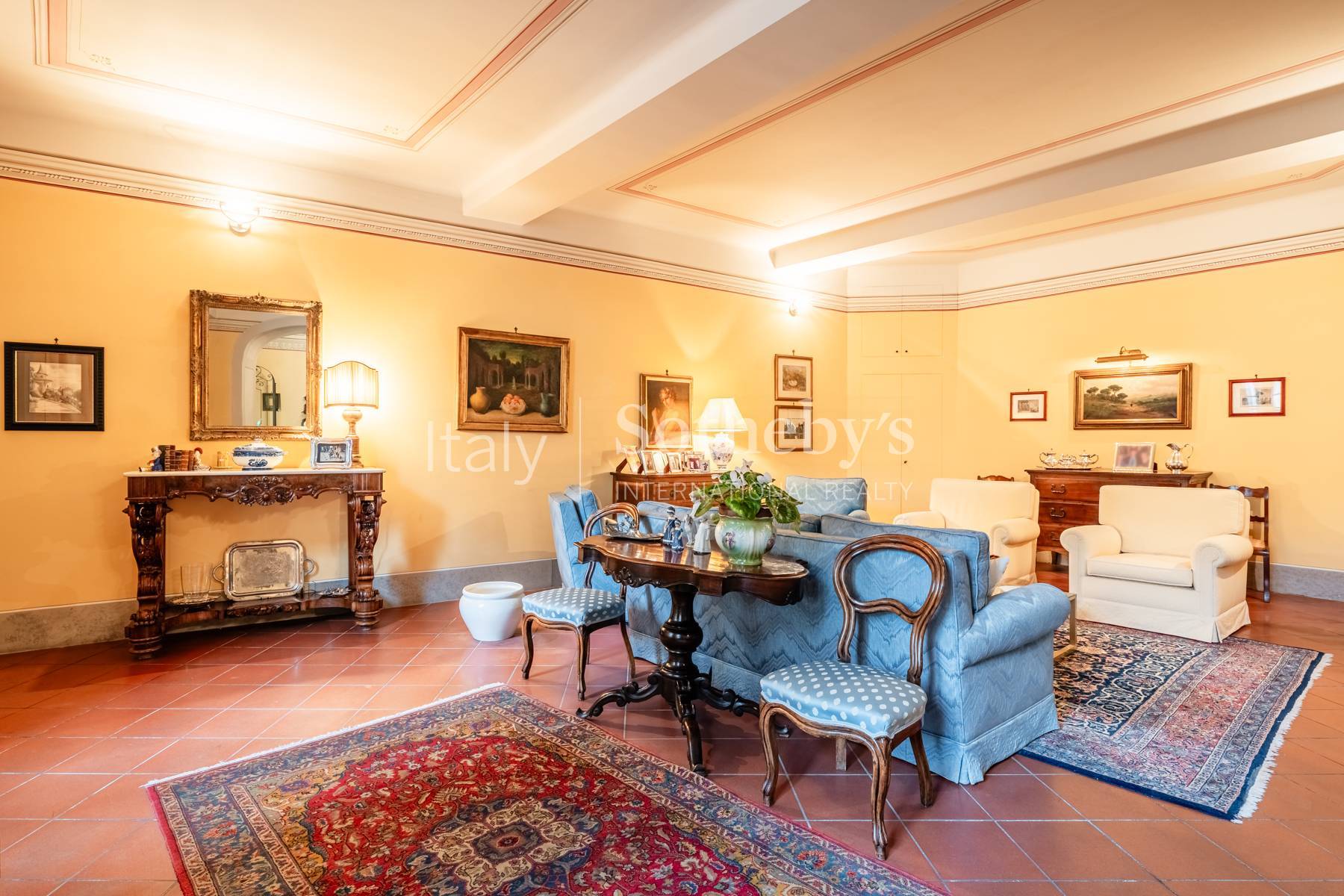  Refined apartment with terrace in the centre of Lucca - 物件實景