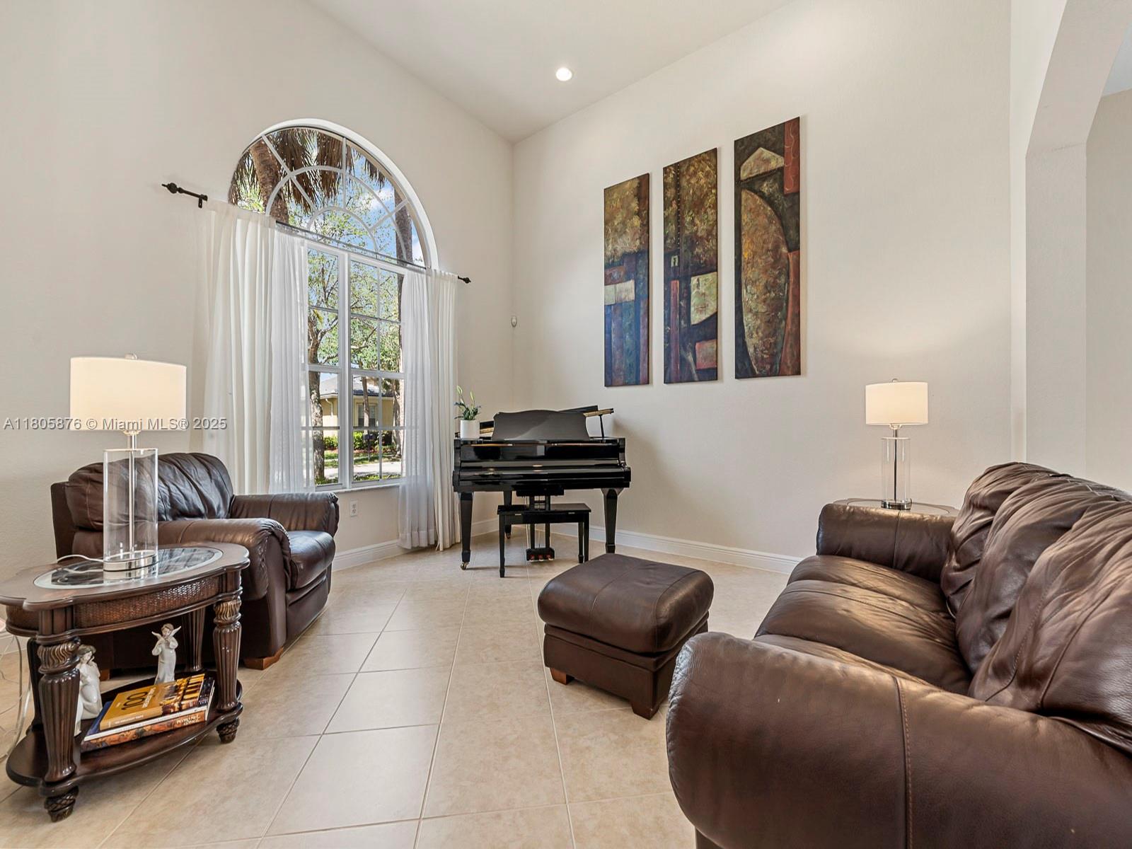 Weston, Florida, 33332, United States, 5 Bedrooms Bedrooms, ,5 BathroomsBathrooms,Residential,For Sale,1826480