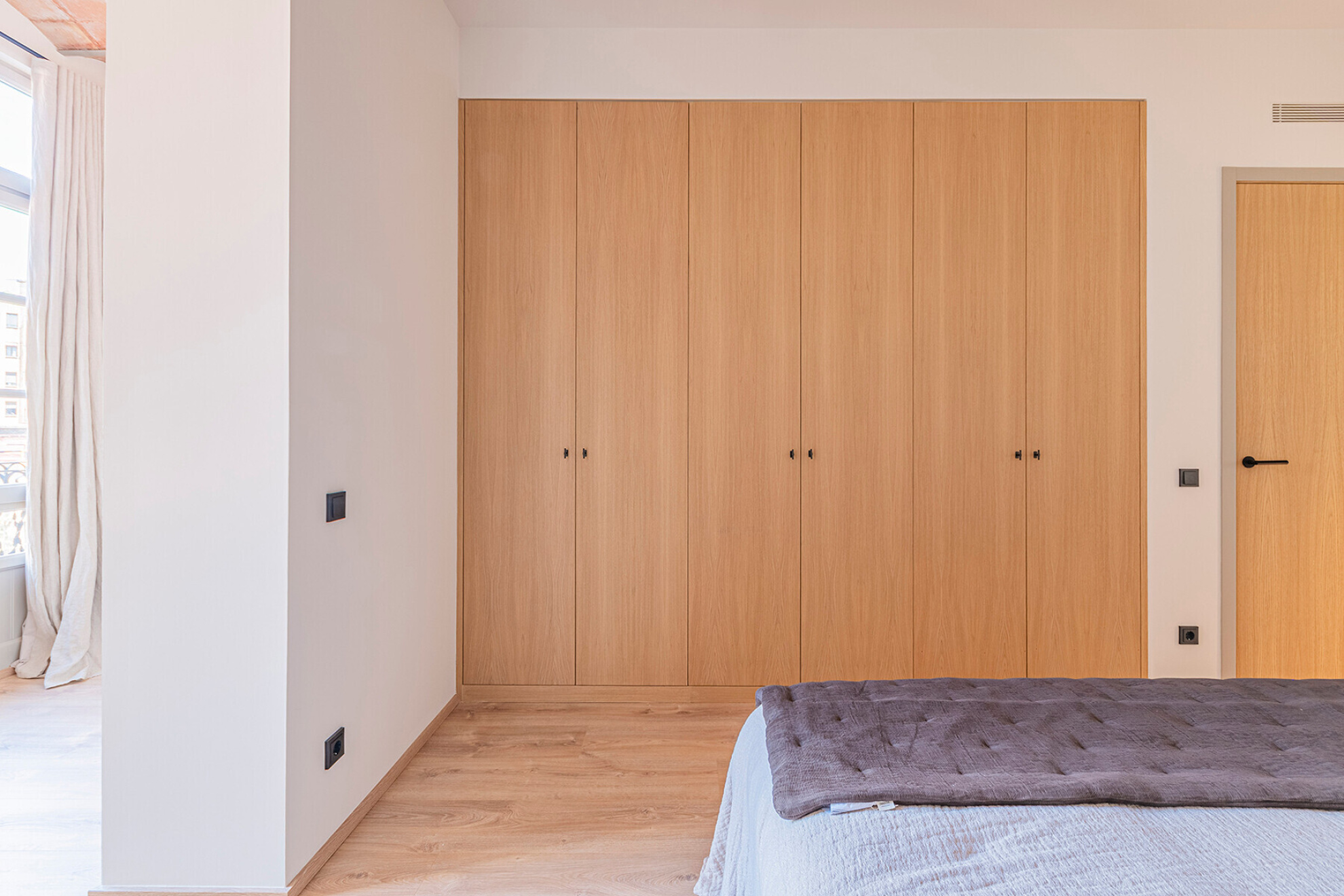  Refurbished modernist apartment in Eixample with luxury finishes - 物件實景