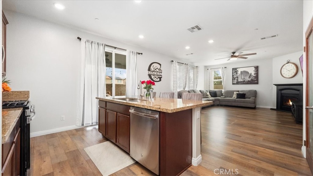 San Bernardino, California, 92407, United States, 6 Bedrooms Bedrooms, ,4 BathroomsBathrooms,Residential,For Sale,2031957