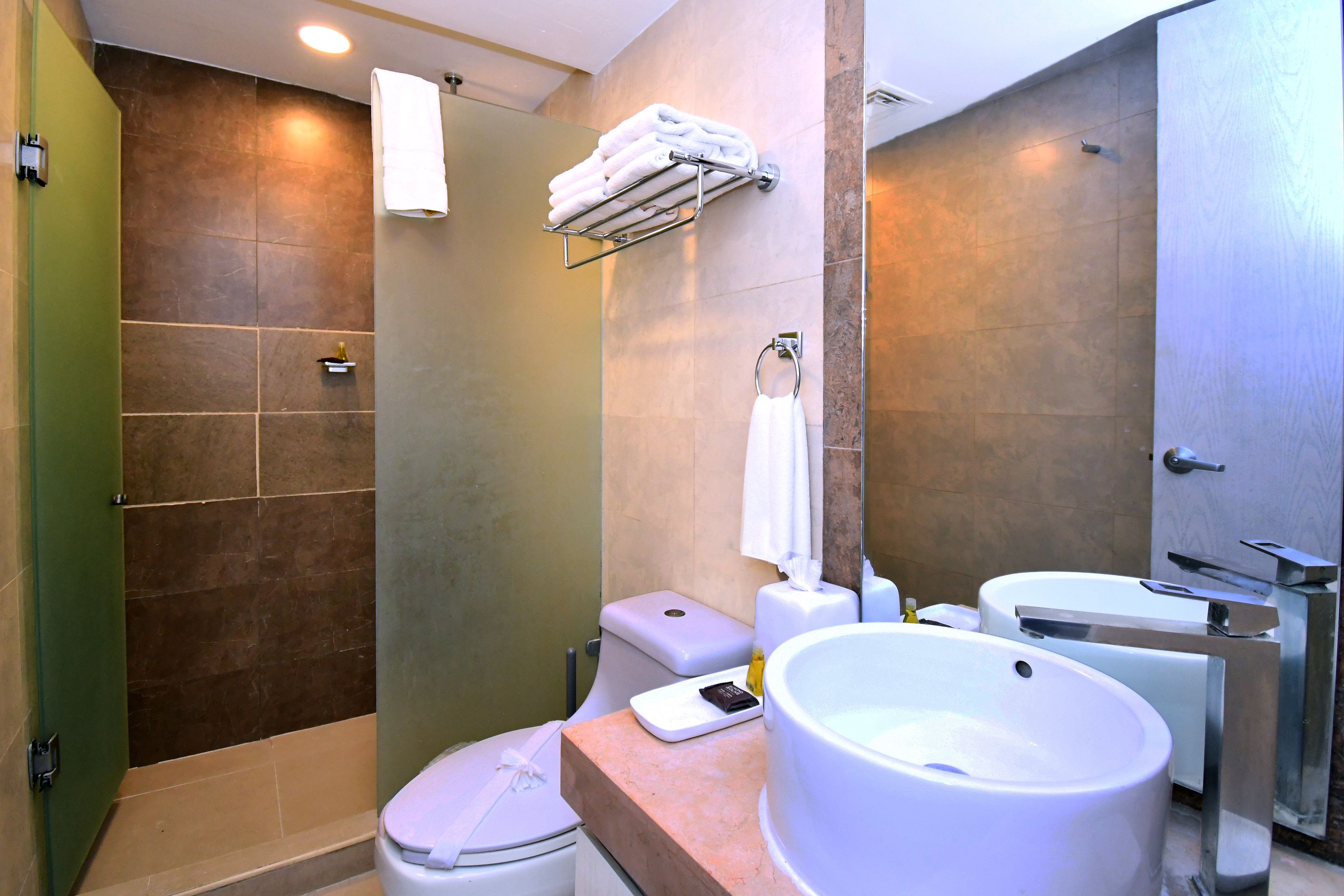  Unbeatable Location Just Steps from the Beach - 物件實景