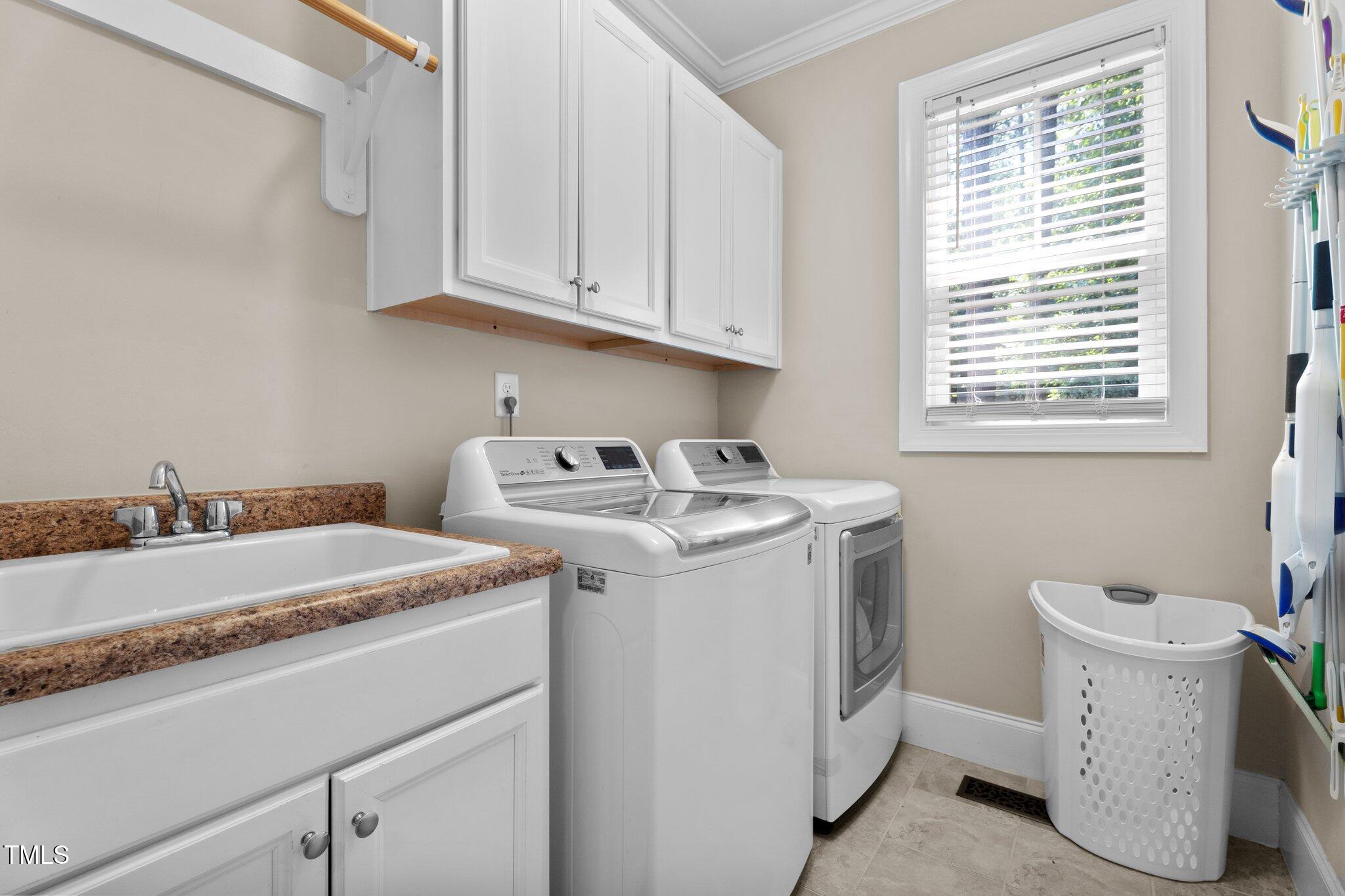 Clayton, North Carolina, 27527, United States, 3 Bedrooms Bedrooms, ,4 BathroomsBathrooms,Residential,For Sale,1874514