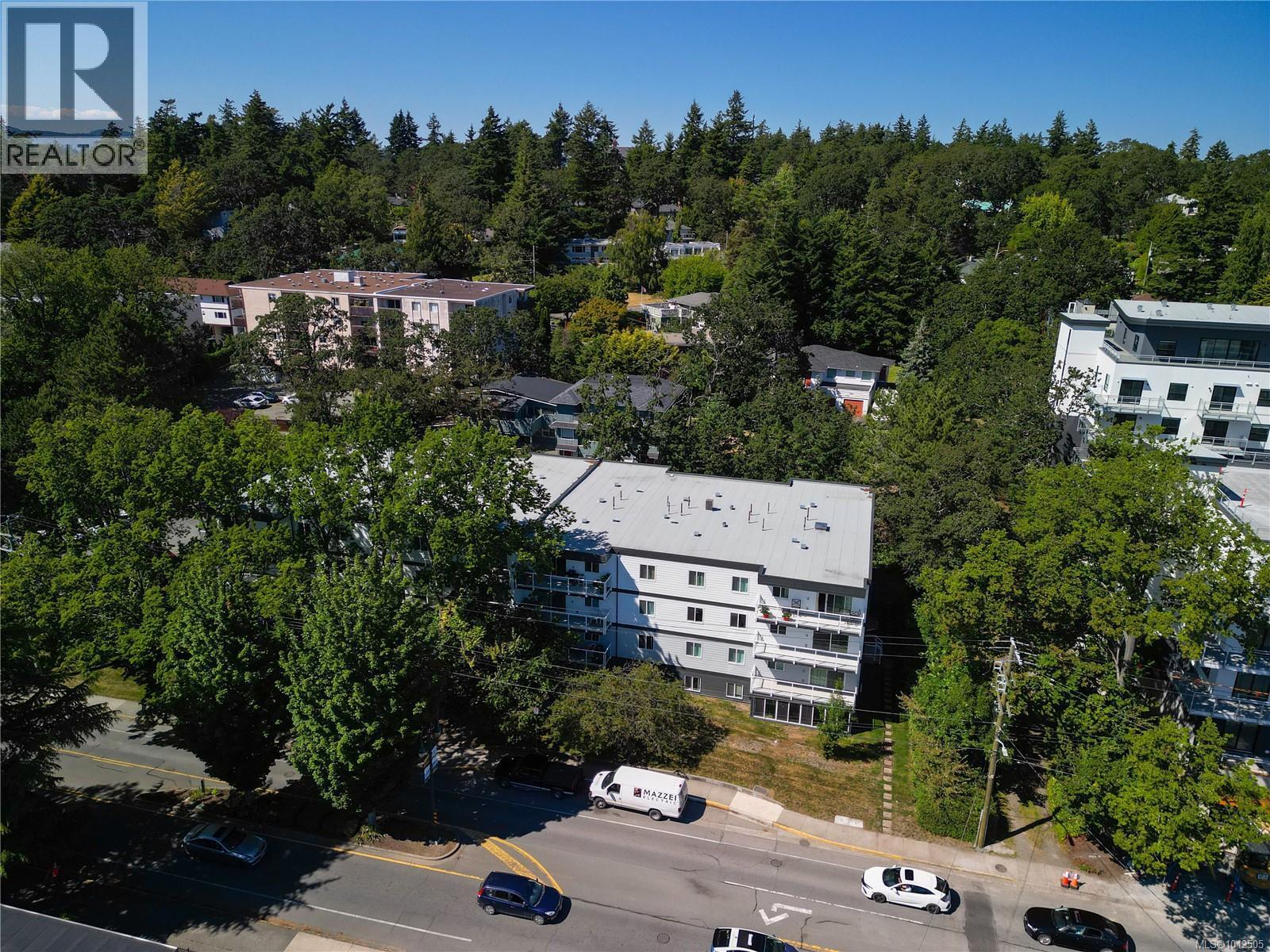 ESQUIMALT, British Columbia, V9A 3N4, CA, 3 Bedrooms Bedrooms, ,1 BathroomBathrooms,Residential,For Sale,1950228