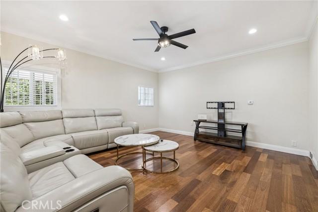 Los Angeles, California, 90016, United States, ,Residential,For Sale,1895088