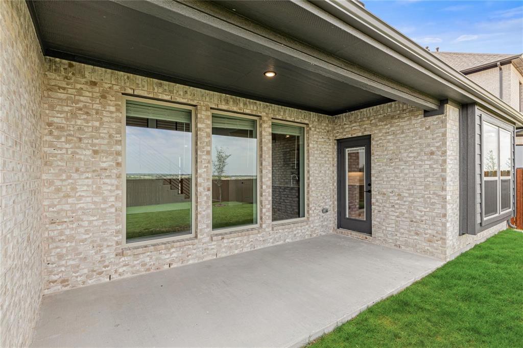 Justin, Texas, 76247, United States, 5 Bedrooms Bedrooms, ,4 BathroomsBathrooms,Residential,For Sale,1982092