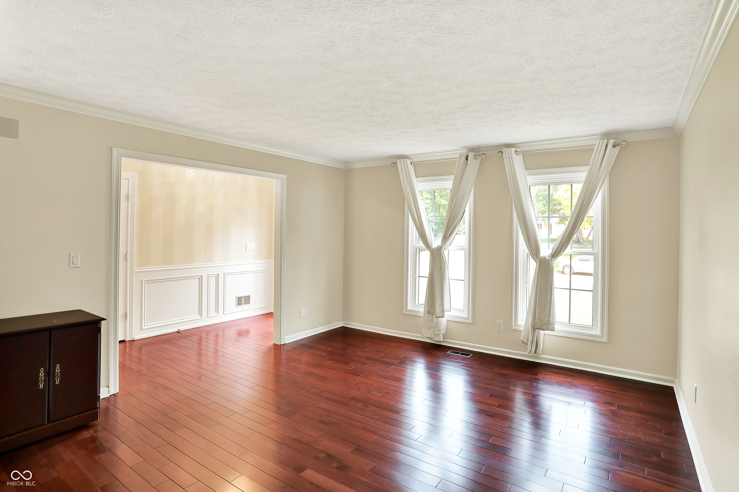 Carmel, Indiana, 46290, United States, 5 Bedrooms Bedrooms, ,4 BathroomsBathrooms,Residential,For Sale,1920865