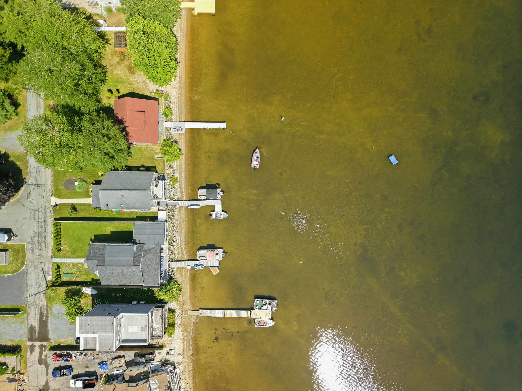  145 Staples Shore Rd, Lakeville - 物件實景