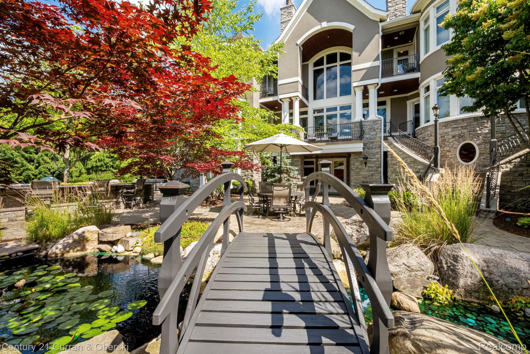 South Lyon, Michigan, 48178, United States, 6 Bedrooms Bedrooms, ,8 BathroomsBathrooms,Residential,For Sale,2008135