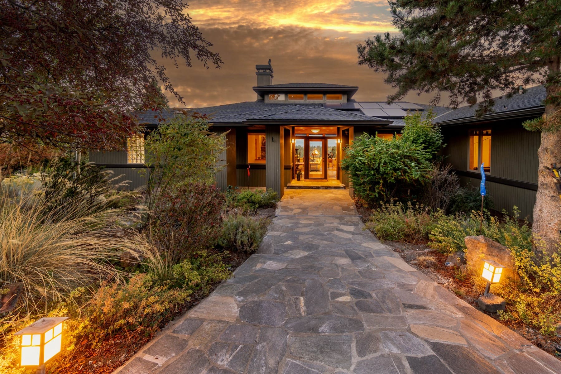  885 NW Chelsea Loop Bend, OR 97703 - 物件實景