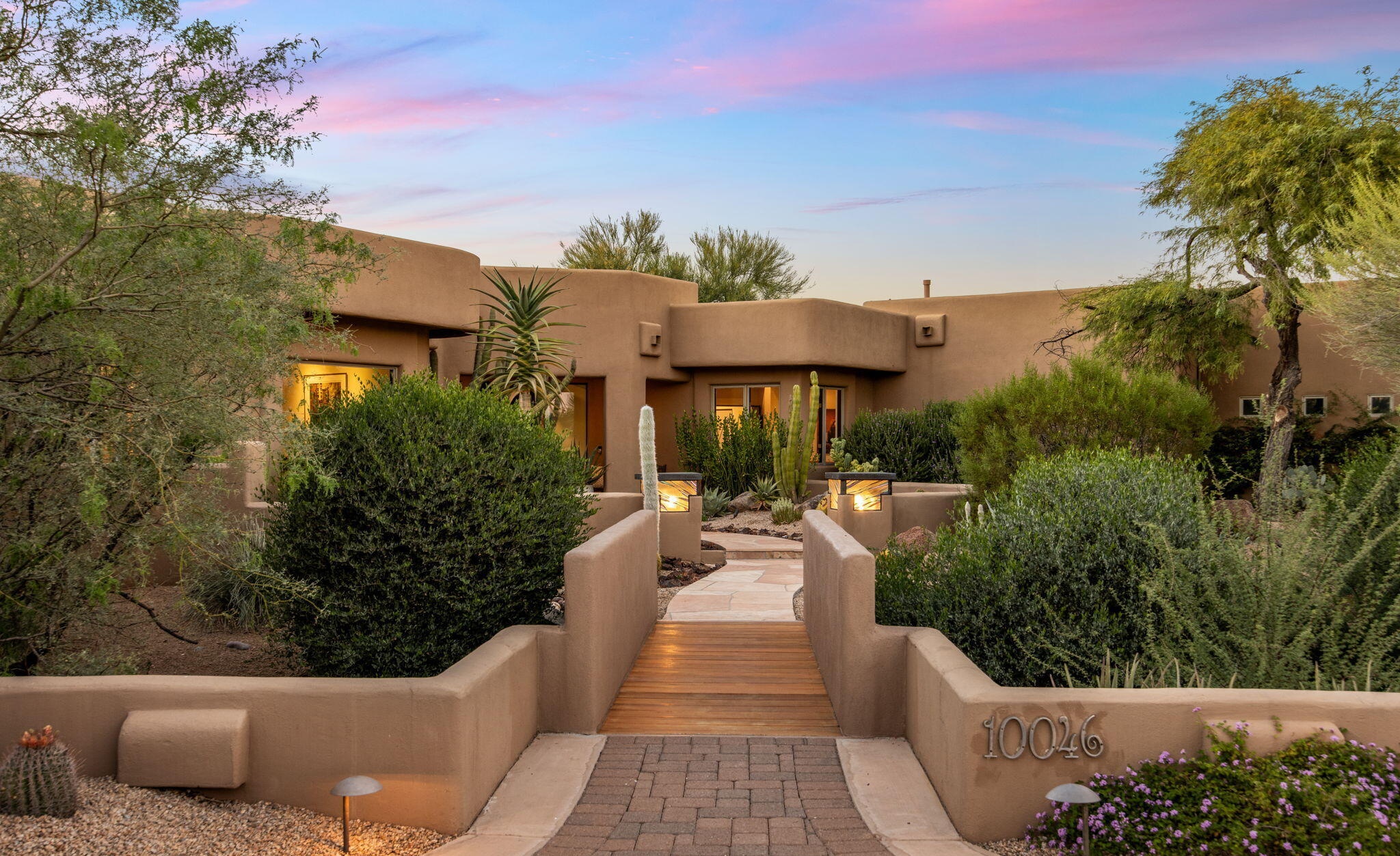  10046 E Hidden Valley Rd  Scottsdale, AZ - 物件實景