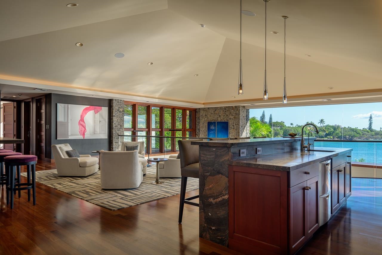 Lahaina, Hawaii, 96761, United States, 7 Bedrooms Bedrooms, ,9 BathroomsBathrooms,Residential,For Sale,1934362