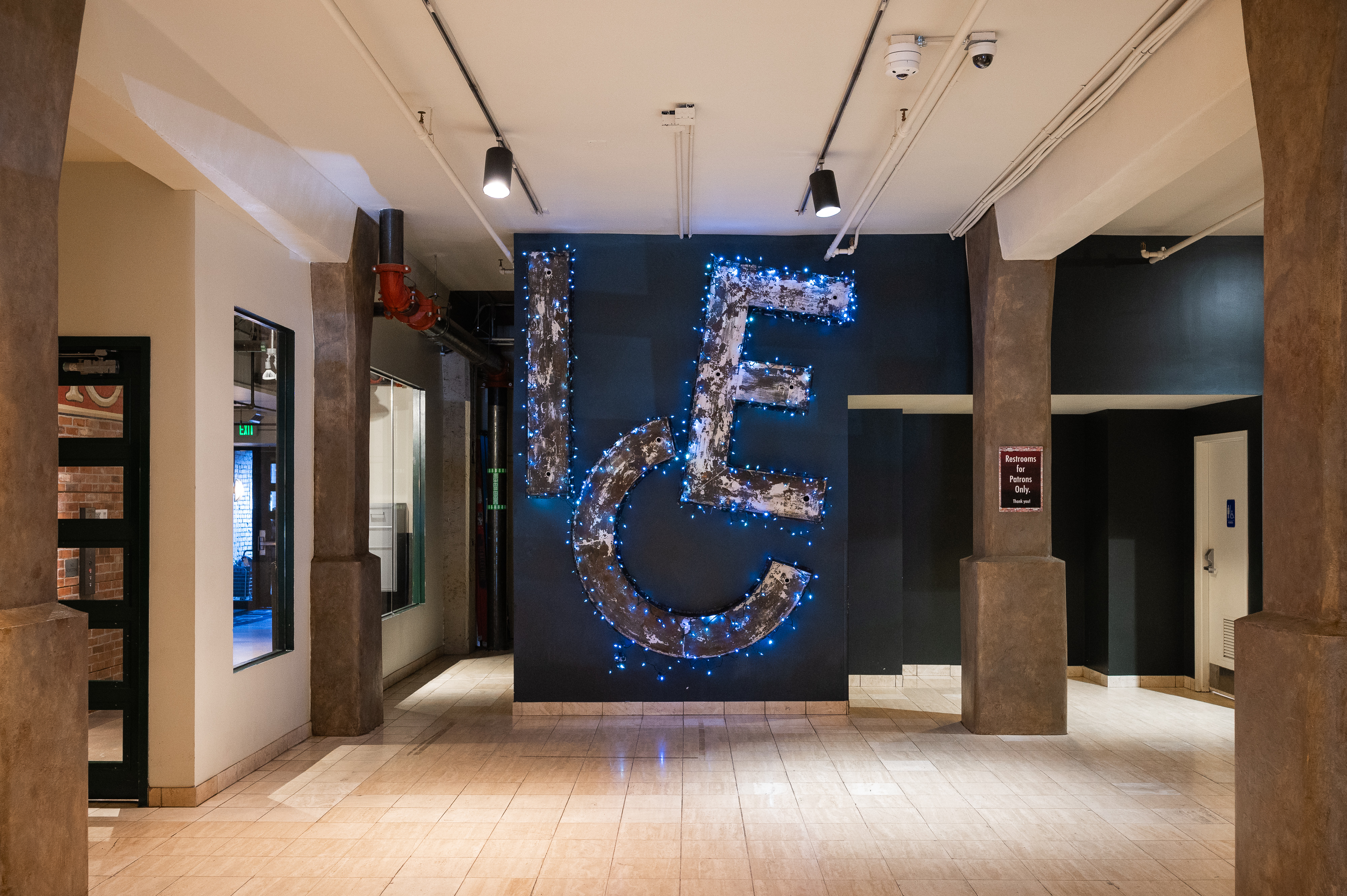  Unit 518 Occupies the Top Floor of the Ice House Lofts - 物件實景