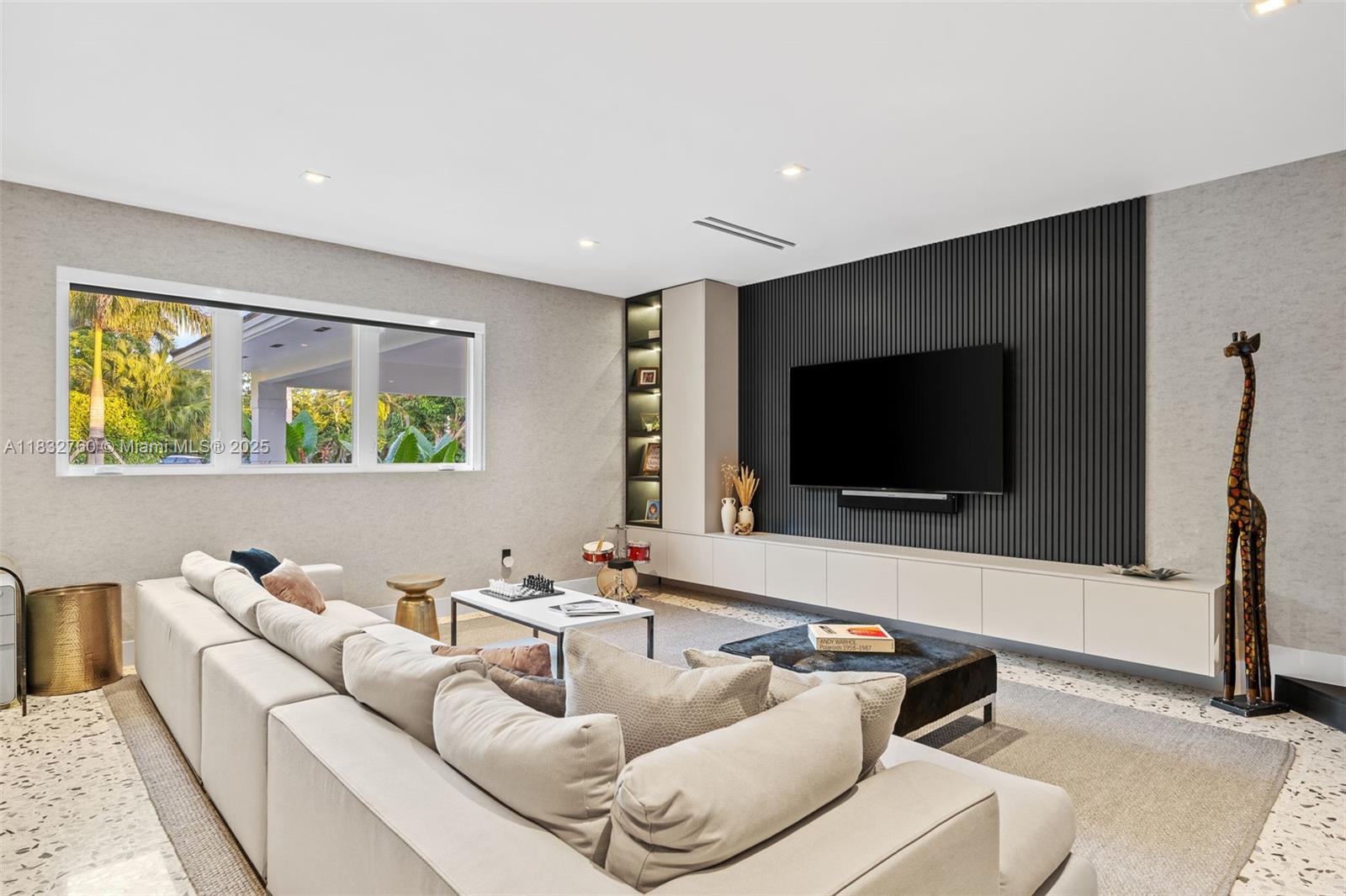 Miami, Florida, 33137, United States, 4 Bedrooms Bedrooms, ,5 BathroomsBathrooms,Residential,For Sale,1883564