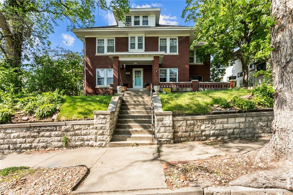 Francis St, Saint Joseph, MO 64501 #1
