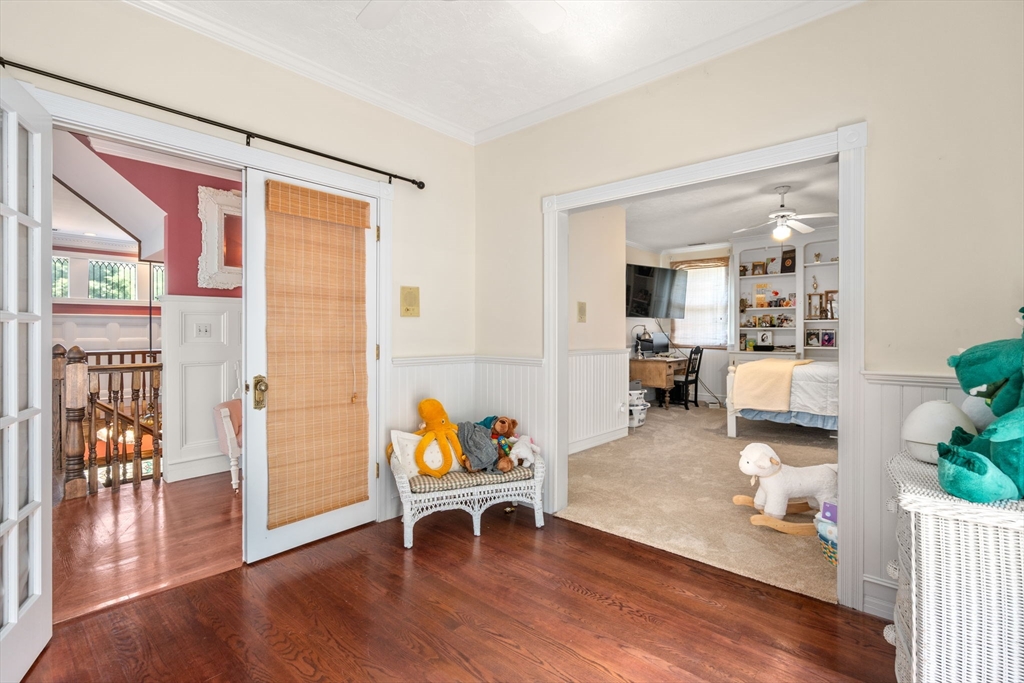 Hopkinton, Massachusetts, 01748, United States, 4 Bedrooms Bedrooms, ,5 BathroomsBathrooms,Residential,For Sale,1982386