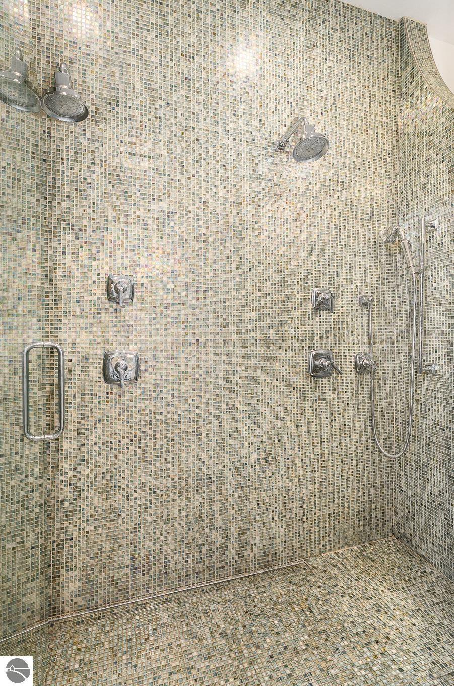 Midland, Michigan, 48640, United States, 2 Bedrooms Bedrooms, ,3 BathroomsBathrooms,Residential,For Sale,1870398