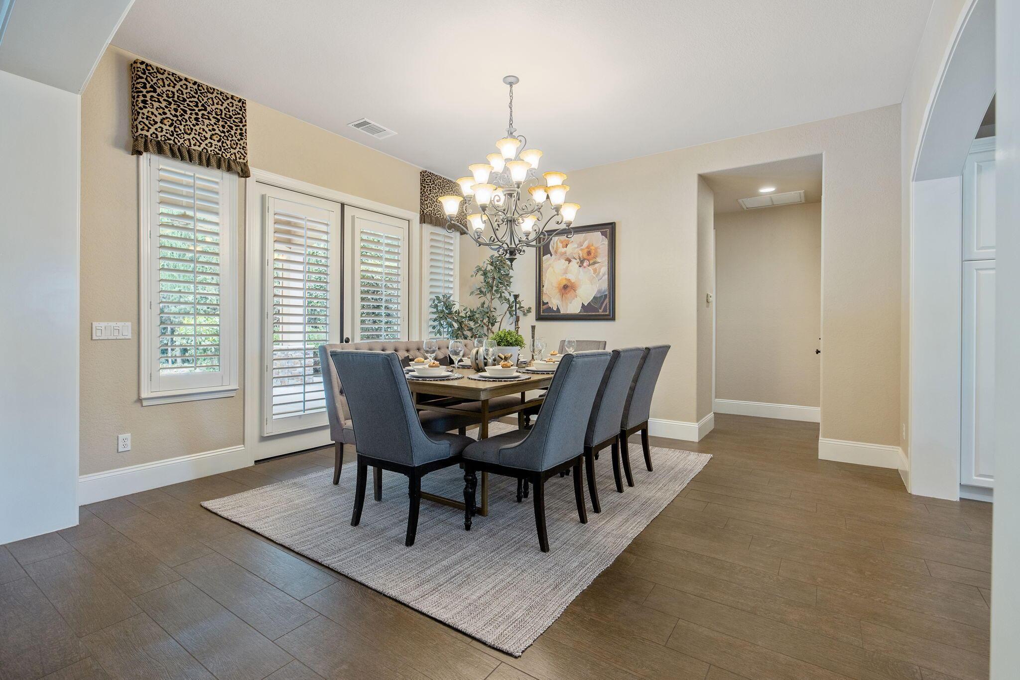 Visalia, California, 93277, United States, 3 Bedrooms Bedrooms, ,2 BathroomsBathrooms,Residential,For Sale,2048559