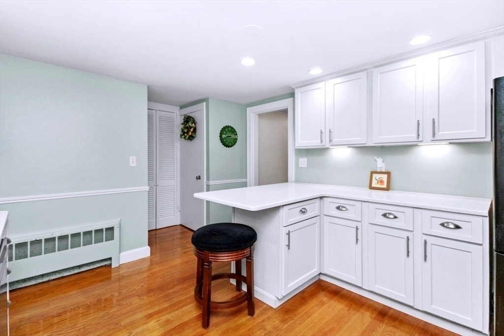 Westwood, Massachusetts, 02090, United States, 3 Bedrooms Bedrooms, ,2 BathroomsBathrooms,Residential,For Sale,1902303